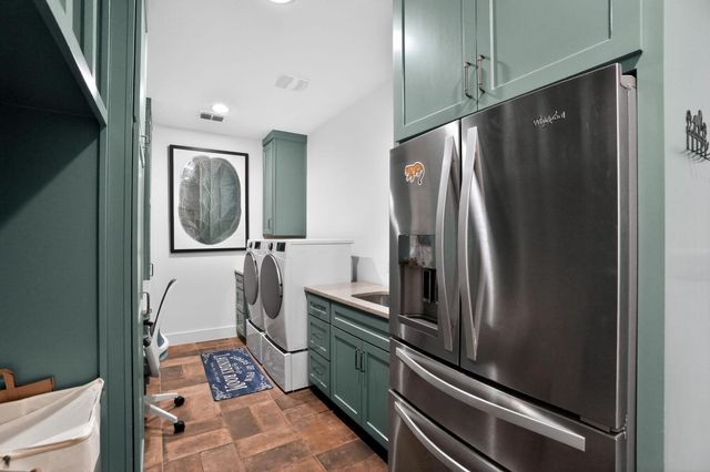 270 Rambling Oaks DR, Wimberley, TX 78676
