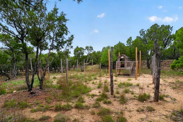 270 Rambling Oaks DR, Wimberley, TX 78676