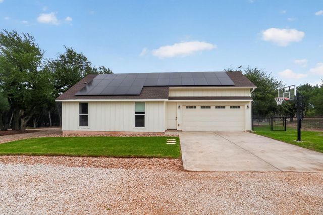 270 Rambling Oaks DR, Wimberley, TX 78676