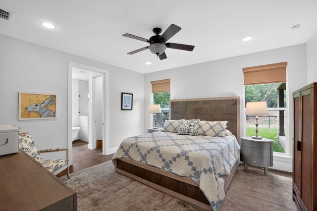 270 Rambling Oaks DR, Wimberley, TX 78676