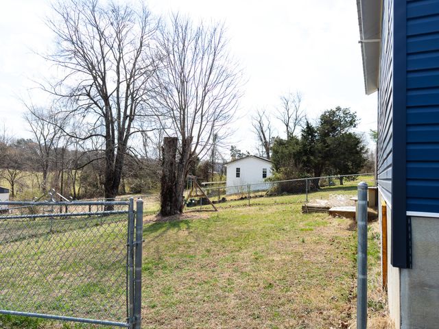 110 Old Bronston School Road, Bronston, KY 42518
