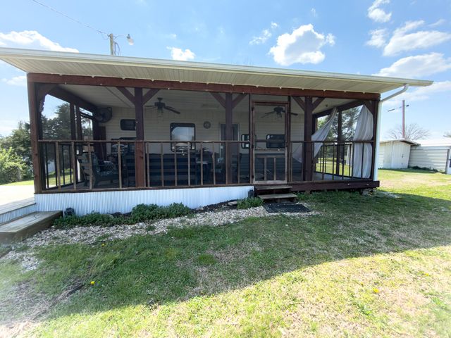 110 Old Bronston School Road, Bronston, KY 42518