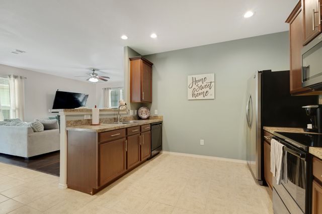 1912 Freedom Lane, Providence Village, TX 76227