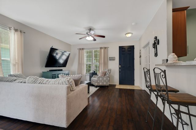 1912 Freedom Lane, Providence Village, TX 76227