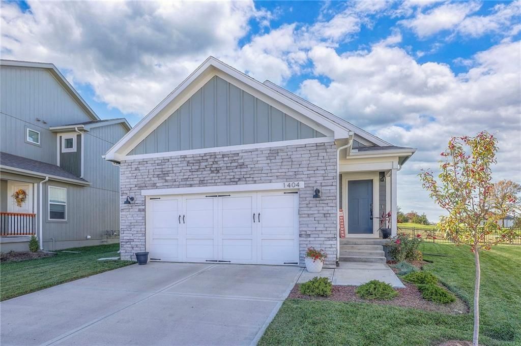 1404 Zennor Court, Raymore, MO 64083