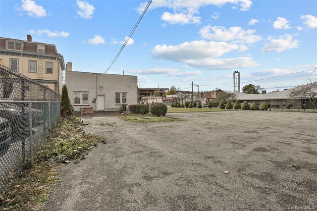 1106 Main Street, Peekskill, NY 10566