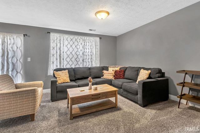 3862 S Laurel Court, Bloomington, IN 47401