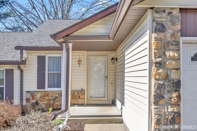 3862 S Laurel Court, Bloomington, IN 47401