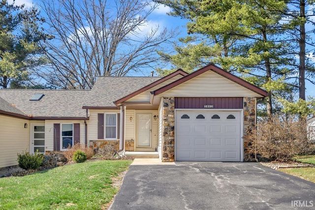 3862 S Laurel Court, Bloomington, IN 47401