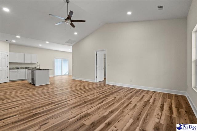 421 Kenwood Avenue, Hartsville, SC 29550