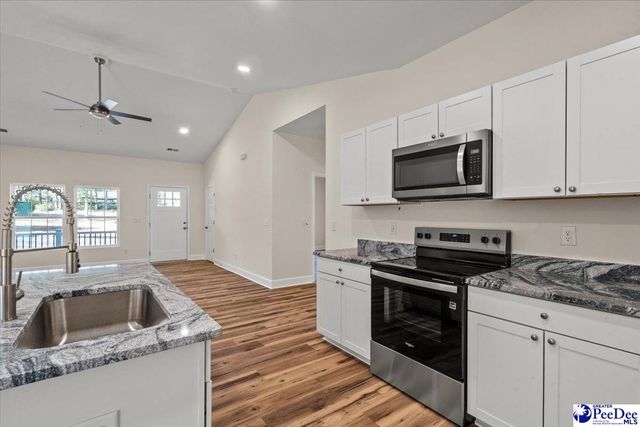 421 Kenwood Avenue, Hartsville, SC 29550