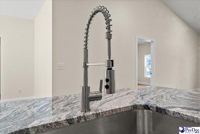 421 Kenwood Avenue, Hartsville, SC 29550