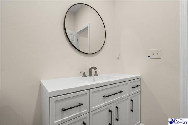 421 Kenwood Avenue, Hartsville, SC 29550