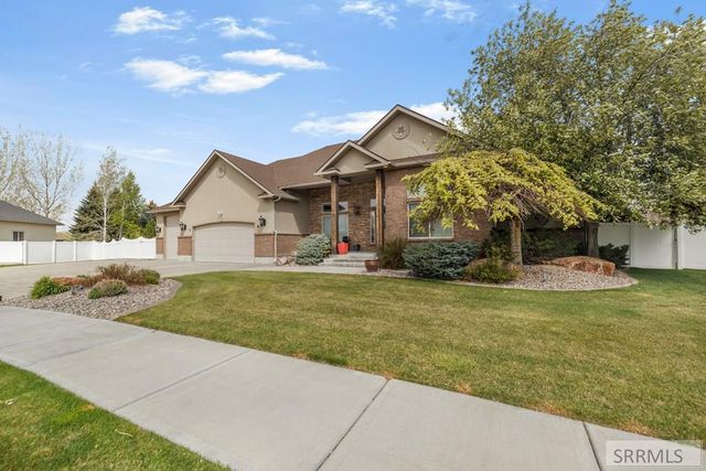 6111 Bay Hill Drive, Idaho Falls, ID 83401