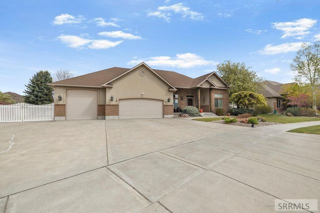 6111 Bay Hill Drive, Idaho Falls, ID 83401