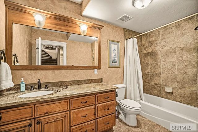 6111 Bay Hill Drive, Idaho Falls, ID 83401