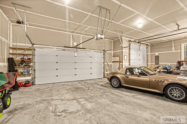 6111 Bay Hill Drive, Idaho Falls, ID 83401