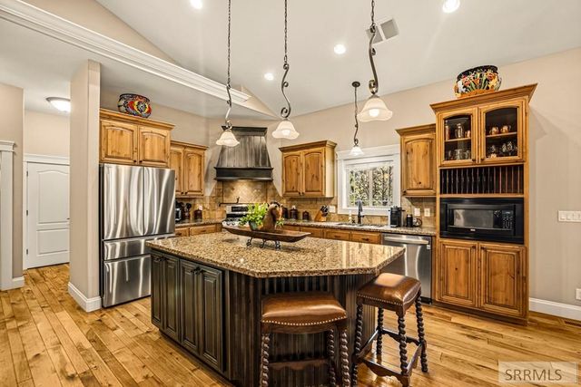 6111 Bay Hill Drive, Idaho Falls, ID 83401