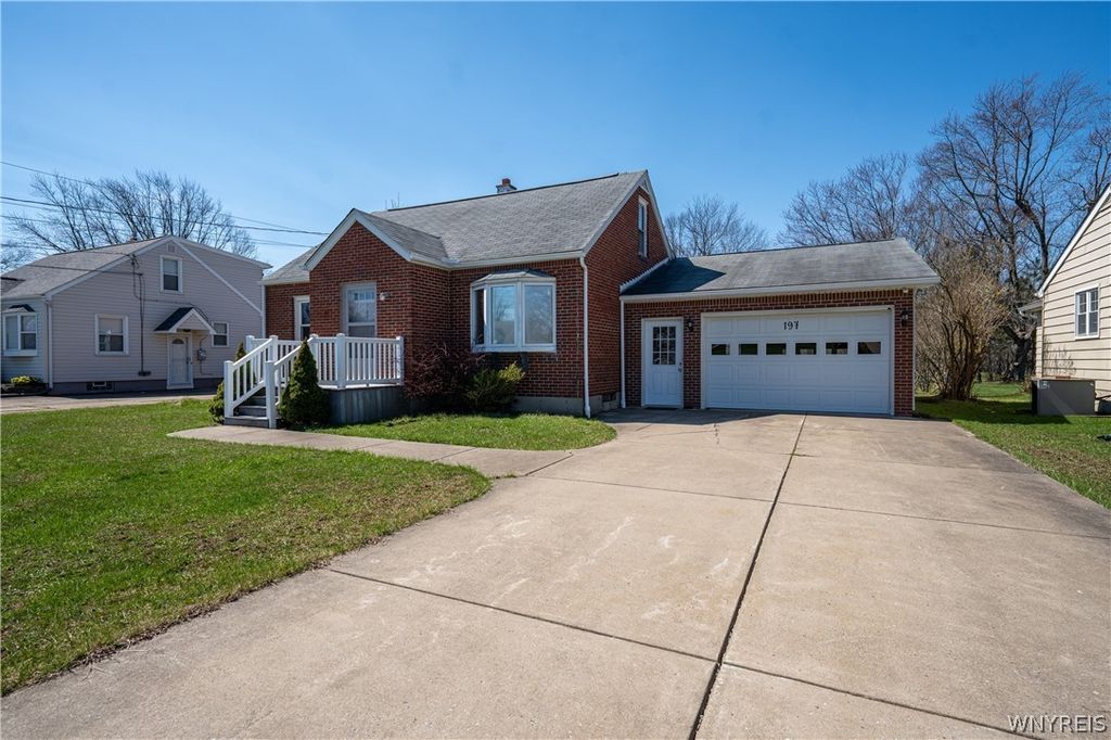 197 Bielak Road, Orchard Park, NY 14127