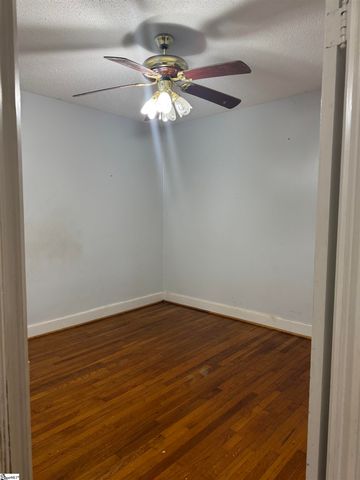 109 Neely Avenue, Spartanburg, SC 29302