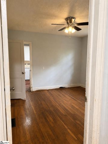 109 Neely Avenue, Spartanburg, SC 29302