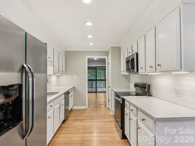 457 Crowfields Drive 6, Asheville, NC 28803