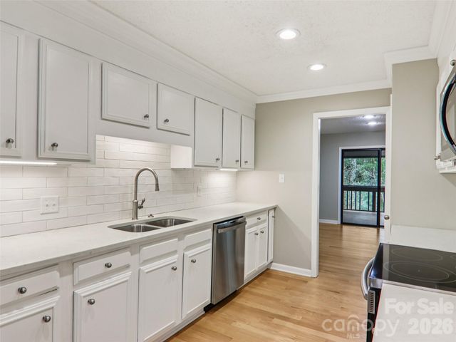 457 Crowfields Drive 6, Asheville, NC 28803
