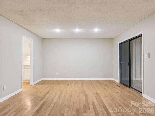 457 Crowfields Drive 6, Asheville, NC 28803