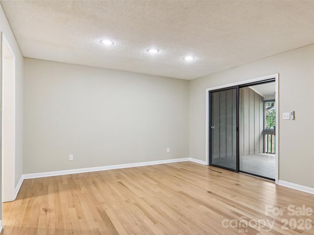 457 Crowfields Drive 6, Asheville, NC 28803