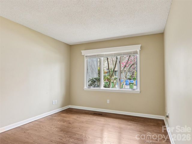 457 Crowfields Drive 6, Asheville, NC 28803