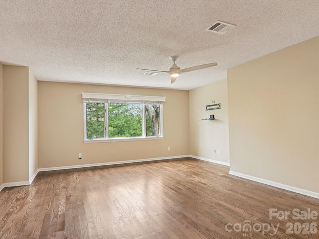 457 Crowfields Drive 6, Asheville, NC 28803