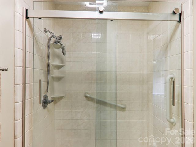 457 Crowfields Drive 6, Asheville, NC 28803