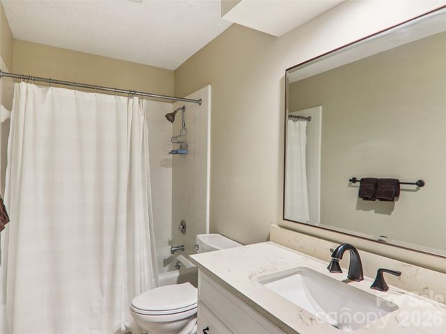 457 Crowfields Drive 6, Asheville, NC 28803
