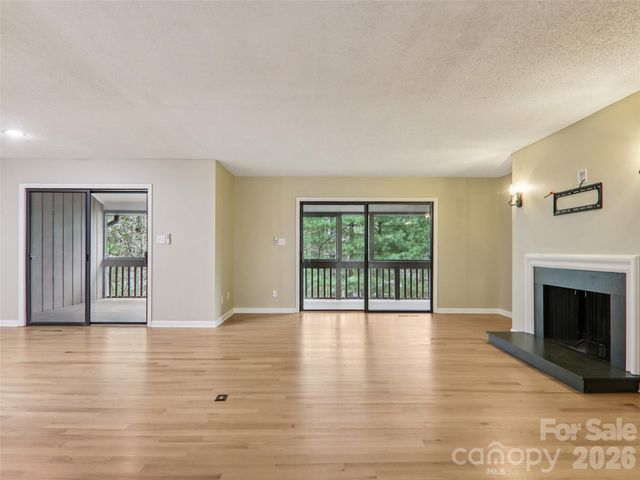 457 Crowfields Drive 6, Asheville, NC 28803