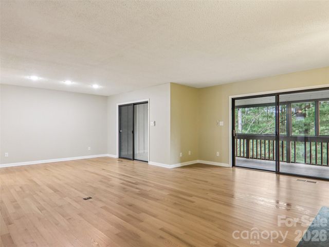 457 Crowfields Drive 6, Asheville, NC 28803