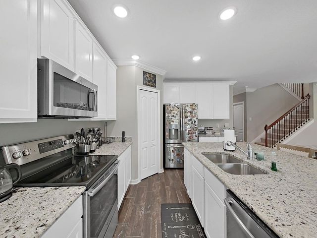 8307 OLIVE BROOK DRIVE, Wesley Chapel, FL 33545