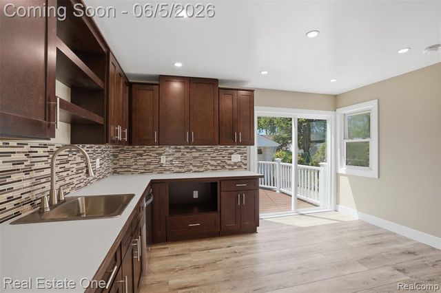 33441 Alta Street, Garden City, MI 48135