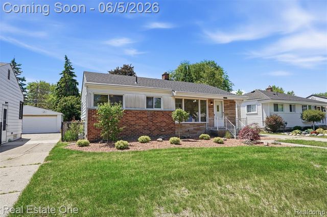 33441 Alta Street, Garden City, MI 48135