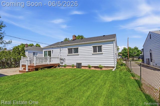 33441 Alta Street, Garden City, MI 48135