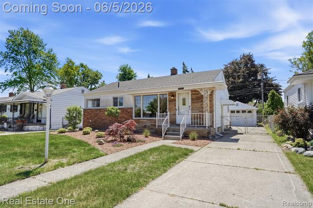 33441 Alta Street, Garden City, MI 48135