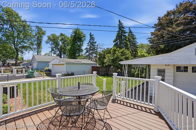 33441 Alta Street, Garden City, MI 48135