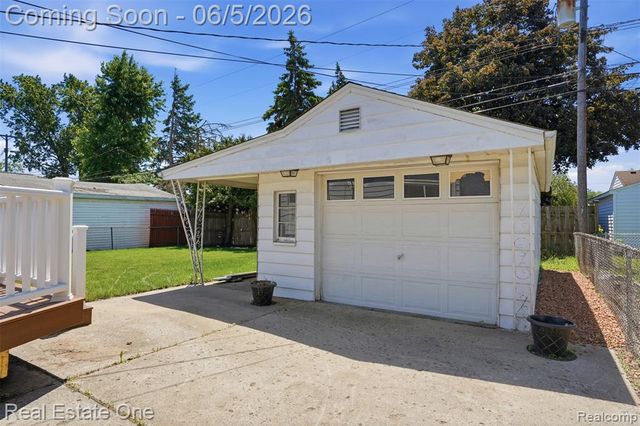 33441 Alta Street, Garden City, MI 48135