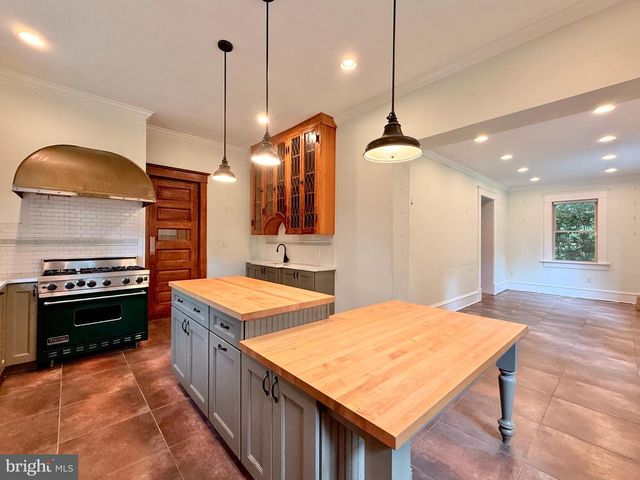 100 E PARK ST, Bordentown, NJ 08505
