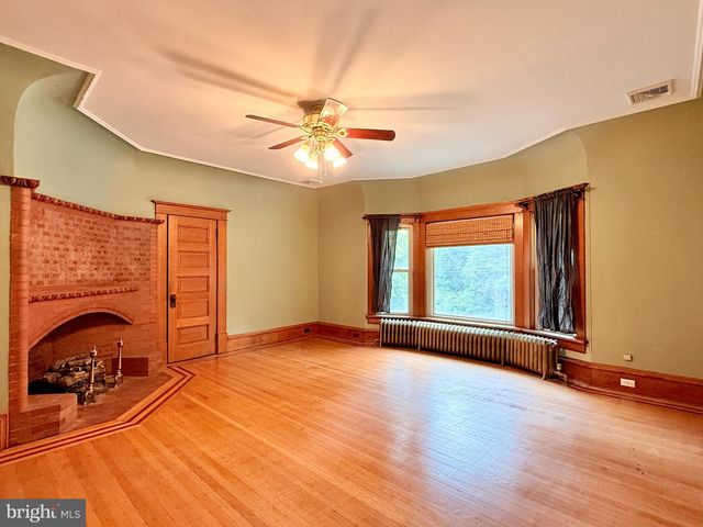 100 E PARK ST, Bordentown, NJ 08505