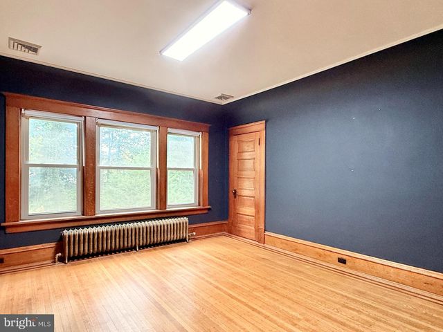 100 E PARK ST, Bordentown, NJ 08505