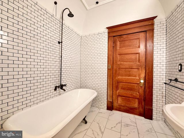 100 E PARK ST, Bordentown, NJ 08505