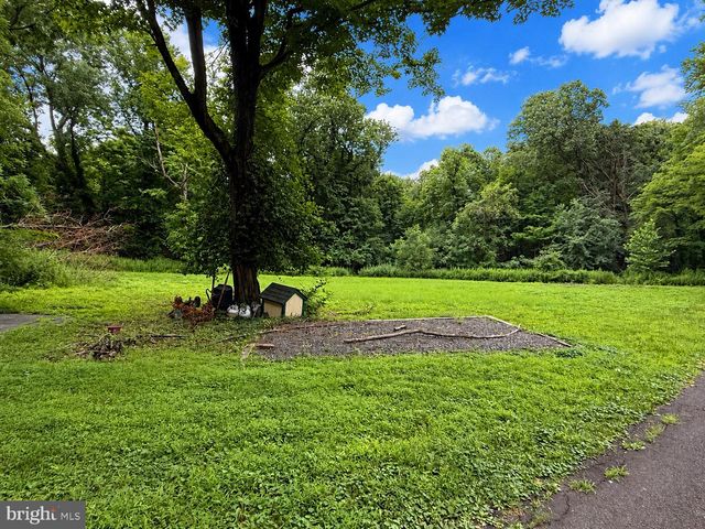100 E PARK ST, Bordentown, NJ 08505