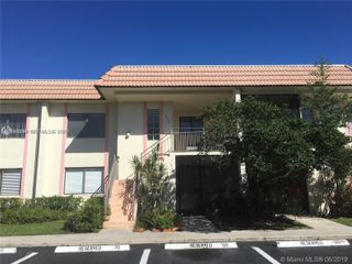 405 LAKEVIEW DR 202, Weston, FL 33326