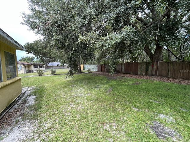 829 W CAROLE STREET, Lakeland, FL 33803