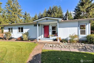 60 E Lakewood Court, Shelton, WA 98584